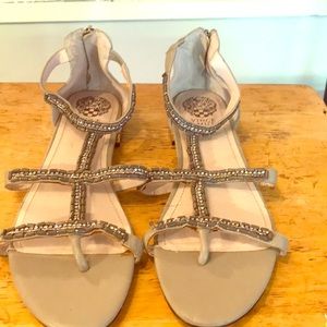 SOLD❗️❗️Vince Camuto Flats size 10B